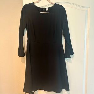 Old Navy flutter sleeve dress
